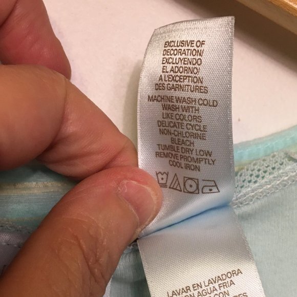 JH Collectibles Woman Tank Top 1X - Picture 2 of 6